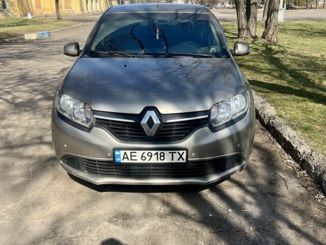 Бежевый Рено Логан, объемом двигателя 1.1 л и пробегом 236 тыс. км за 5900 $, фото 1 на Automoto.ua