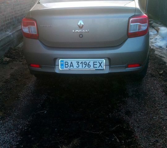 Бежевий Рено Логан, об'ємом двигуна 1.1 л та пробігом 141 тис. км за 5000 $, фото 1 на Automoto.ua