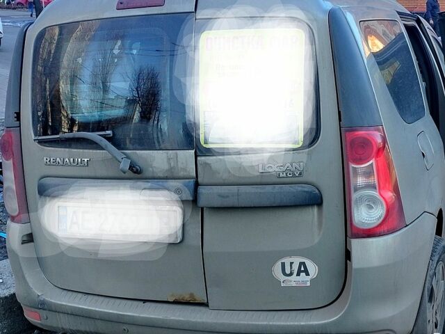 Бежевый Рено Логан, объемом двигателя 1.6 л и пробегом 230 тыс. км за 1500 $, фото 1 на Automoto.ua