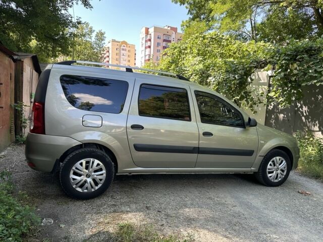 Бежевий Рено Логан, об'ємом двигуна 1.6 л та пробігом 80 тис. км за 6690 $, фото 1 на Automoto.ua