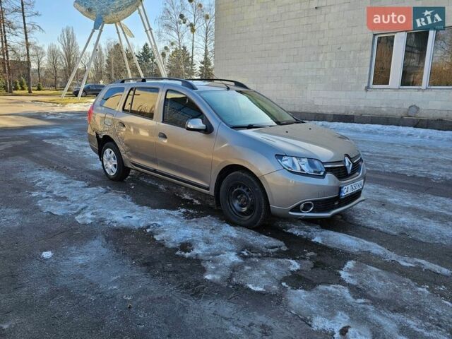 Бежевый Рено Логан, объемом двигателя 1.46 л и пробегом 178 тыс. км за 3500 $, фото 1 на Automoto.ua