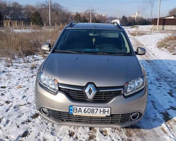 Бежевый Рено Логан, объемом двигателя 1.6 л и пробегом 230 тыс. км за 7200 $, фото 1 на Automoto.ua