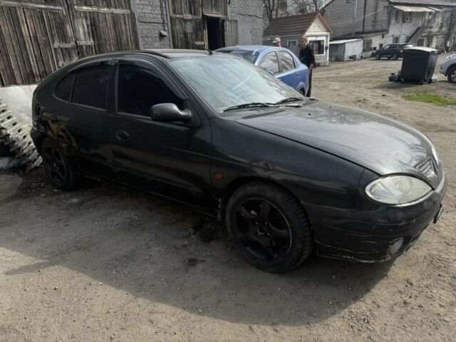 Чорний Рено Логан, об'ємом двигуна 1.6 л та пробігом 360 тис. км за 1100 $, фото 1 на Automoto.ua