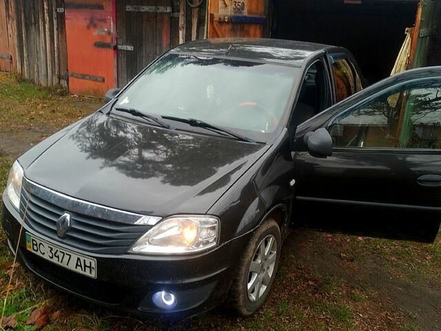 Чорний Рено Логан, об'ємом двигуна 1.6 л та пробігом 28900 тис. км за 3999 $, фото 1 на Automoto.ua