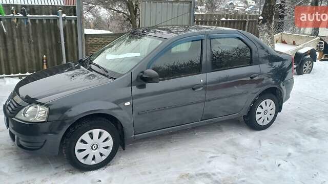 Чорний Рено Логан, об'ємом двигуна 1.39 л та пробігом 136 тис. км за 4999 $, фото 1 на Automoto.ua