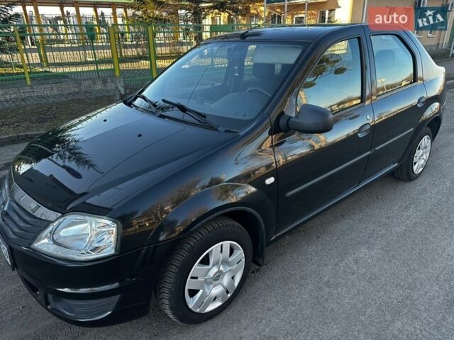 Чорний Рено Логан, об'ємом двигуна 1.39 л та пробігом 104 тис. км за 5250 $, фото 1 на Automoto.ua