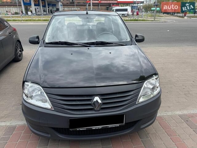 Чорний Рено Логан, об'ємом двигуна 1.4 л та пробігом 33 тис. км за 5800 $, фото 1 на Automoto.ua