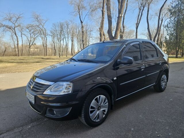 Чорний Рено Логан, об'ємом двигуна 1.6 л та пробігом 70 тис. км за 7300 $, фото 1 на Automoto.ua