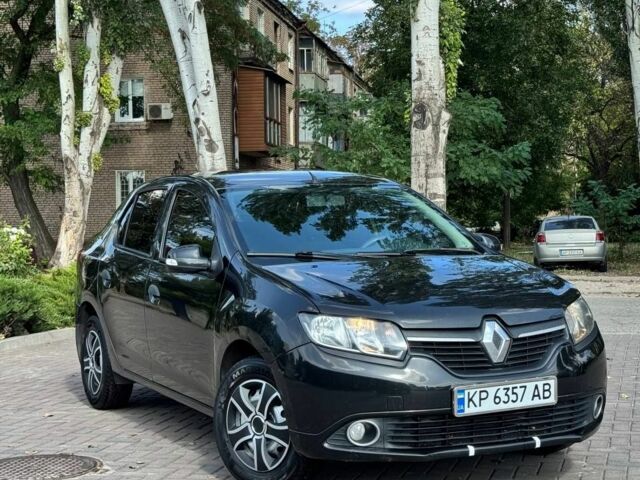 Черный Рено Логан, объемом двигателя 0 л и пробегом 120 тыс. км за 4372 $, фото 1 на Automoto.ua