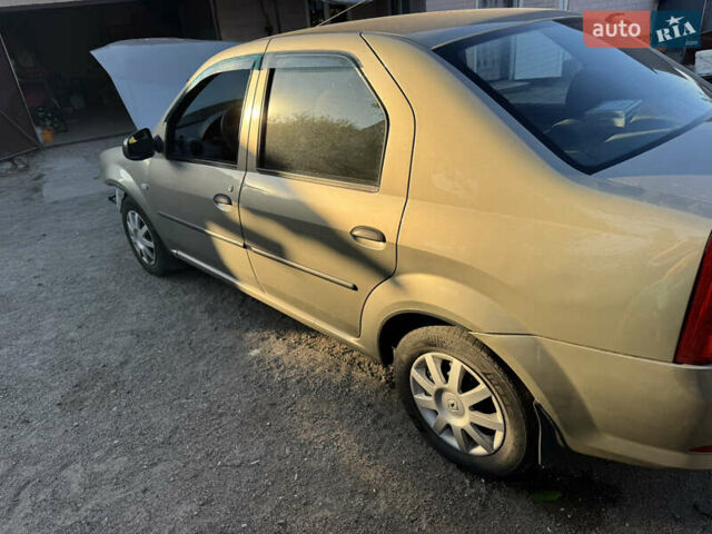 Коричневый Рено Логан, объемом двигателя 0 л и пробегом 160 тыс. км за 2300 $, фото 1 на Automoto.ua