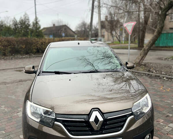 Коричневый Рено Логан, объемом двигателя 1.46 л и пробегом 140 тыс. км за 6999 $, фото 1 на Automoto.ua