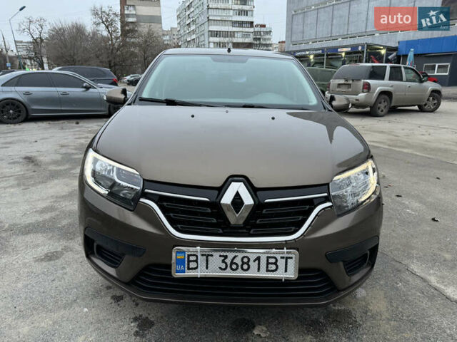 Коричневый Рено Логан, объемом двигателя 1 л и пробегом 113 тыс. км за 6800 $, фото 1 на Automoto.ua