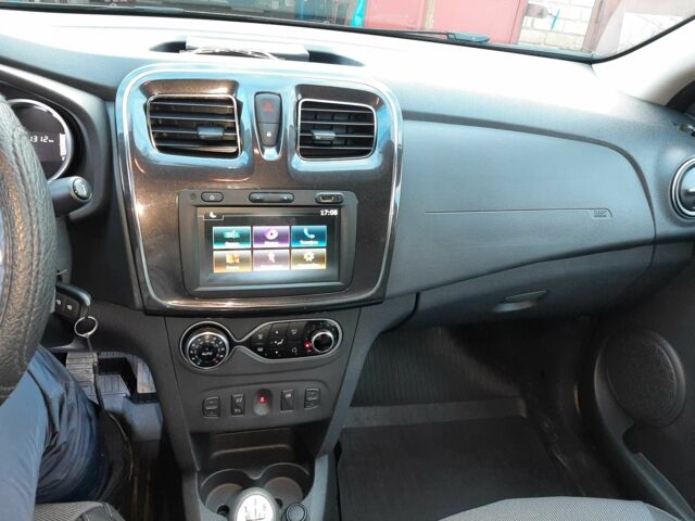 Коричневый Рено Логан, объемом двигателя 1.5 л и пробегом 40 тыс. км за 12200 $, фото 1 на Automoto.ua