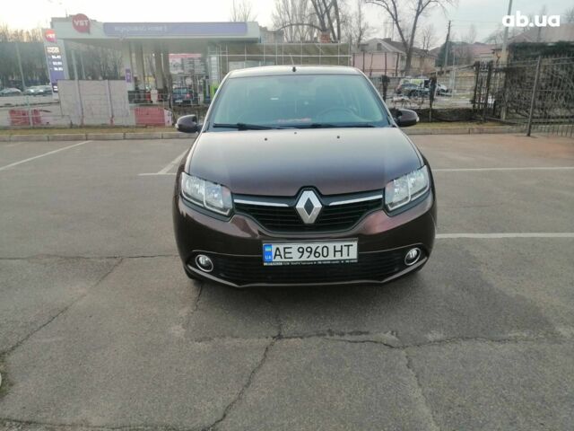 Коричневый Рено Логан, объемом двигателя 0.9 л и пробегом 102 тыс. км за 7500 $, фото 1 на Automoto.ua