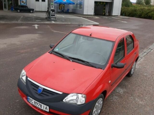 Червоний Рено Логан, об'ємом двигуна 1.4 л та пробігом 140 тис. км за 3500 $, фото 1 на Automoto.ua