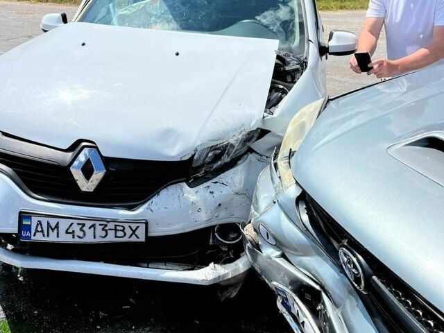 Рено Логан, об'ємом двигуна 1.5 л та пробігом 190 тис. км за 3100 $, фото 1 на Automoto.ua