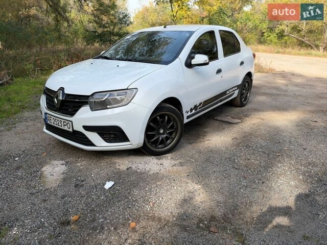 Рено Логан, об'ємом двигуна 1 л та пробігом 159 тис. км за 5999 $, фото 1 на Automoto.ua