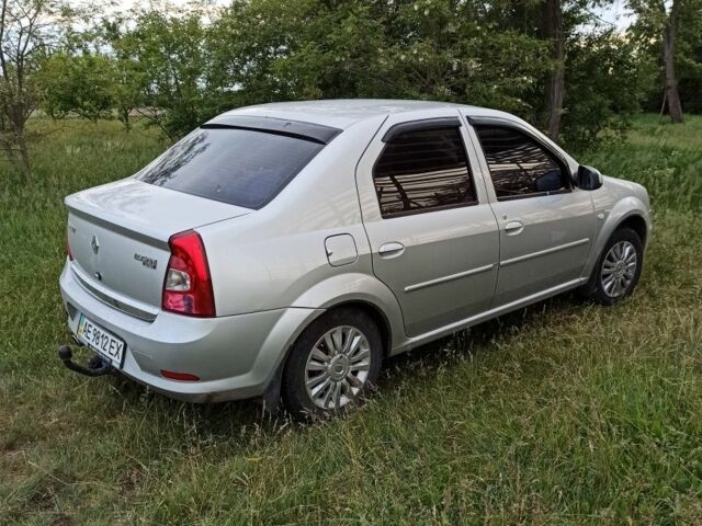 Серый Рено Логан, объемом двигателя 1.6 л и пробегом 106 тыс. км за 6700 $, фото 1 на Automoto.ua