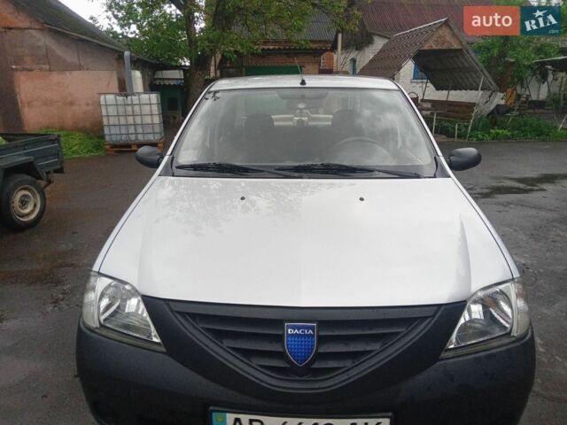 Сірий Рено Логан, об'ємом двигуна 1.4 л та пробігом 140 тис. км за 3500 $, фото 1 на Automoto.ua