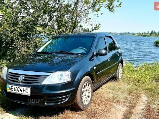 Сірий Рено Логан, об'ємом двигуна 1.4 л та пробігом 158 тис. км за 5400 $, фото 1 на Automoto.ua