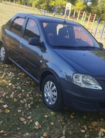 Сірий Рено Логан, об'ємом двигуна 1.39 л та пробігом 280 тис. км за 3600 $, фото 1 на Automoto.ua