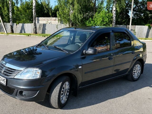 Серый Рено Логан, объемом двигателя 1.6 л и пробегом 335 тыс. км за 4850 $, фото 1 на Automoto.ua