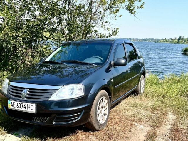 Серый Рено Логан, объемом двигателя 1.3 л и пробегом 158 тыс. км за 5404 $, фото 1 на Automoto.ua