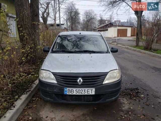 Сірий Рено Логан, об'ємом двигуна 1.39 л та пробігом 276 тис. км за 2500 $, фото 1 на Automoto.ua