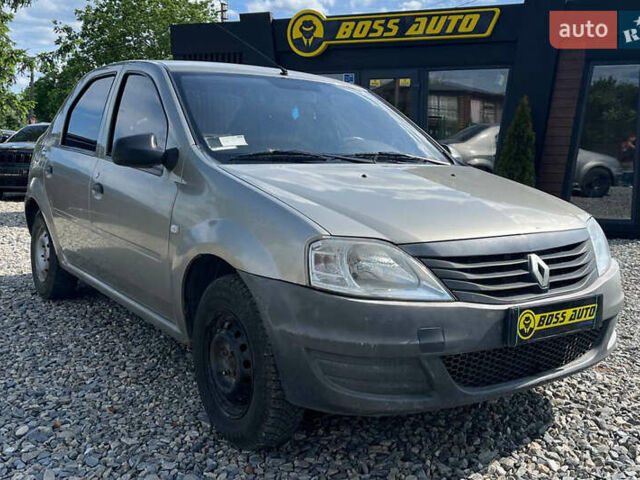 Серый Рено Логан, объемом двигателя 1.39 л и пробегом 218 тыс. км за 2900 $, фото 1 на Automoto.ua