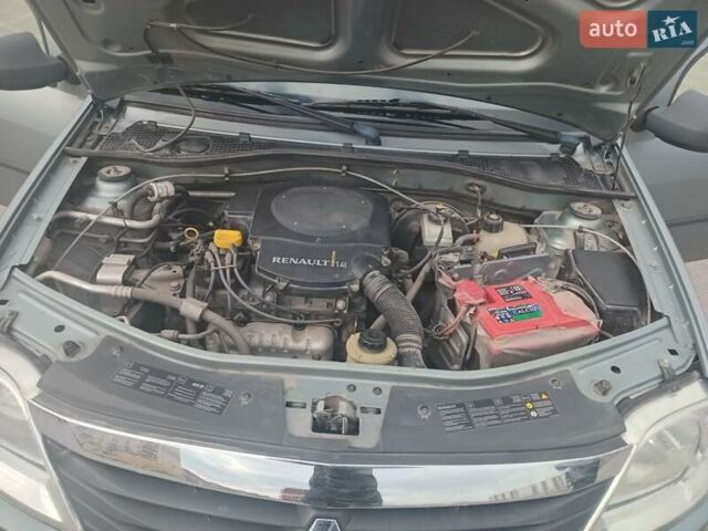 Сірий Рено Логан, об'ємом двигуна 1.39 л та пробігом 157 тис. км за 4700 $, фото 1 на Automoto.ua