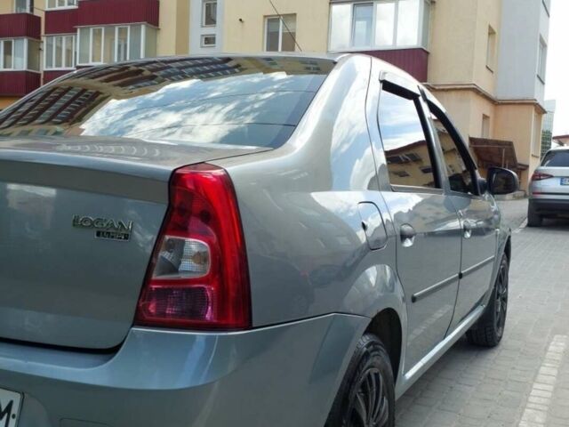 Сірий Рено Логан, об'ємом двигуна 1.4 л та пробігом 248 тис. км за 4500 $, фото 1 на Automoto.ua