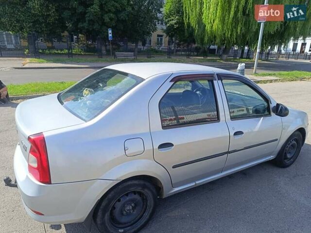 Серый Рено Логан, объемом двигателя 1.4 л и пробегом 317 тыс. км за 3000 $, фото 1 на Automoto.ua