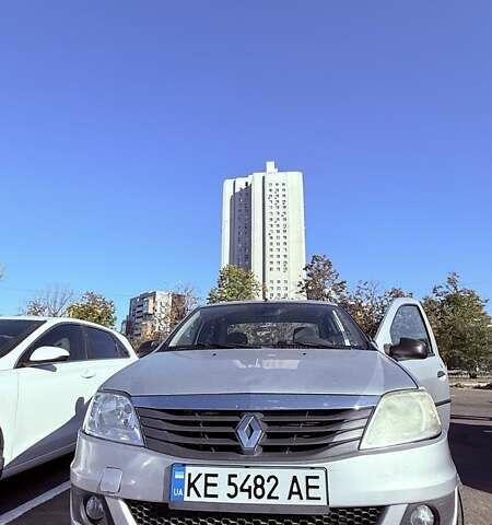 Сірий Рено Логан, об'ємом двигуна 1.39 л та пробігом 91 тис. км за 4600 $, фото 1 на Automoto.ua