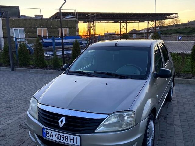 Серый Рено Логан, объемом двигателя 1.6 л и пробегом 0 тыс. км за 3800 $, фото 1 на Automoto.ua