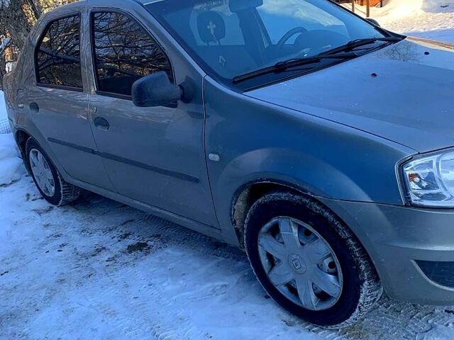 Сірий Рено Логан, об'ємом двигуна 1.4 л та пробігом 1300 тис. км за 4200 $, фото 1 на Automoto.ua