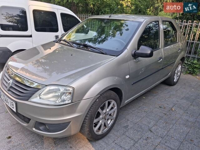 Сірий Рено Логан, об'ємом двигуна 1.39 л та пробігом 168 тис. км за 3500 $, фото 1 на Automoto.ua