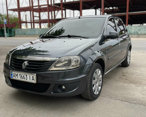 Сірий Рено Логан, об'ємом двигуна 1.39 л та пробігом 93 тис. км за 4999 $, фото 1 на Automoto.ua