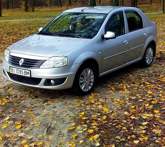 Серый Рено Логан, объемом двигателя 1.6 л и пробегом 36 тыс. км за 6700 $, фото 1 на Automoto.ua