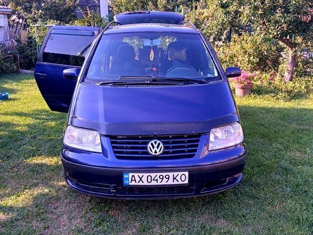Сірий Рено Логан, об'ємом двигуна 1.4 л та пробігом 263 тис. км за 3999 $, фото 1 на Automoto.ua