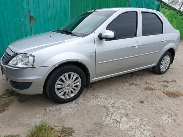 Серый Рено Логан, объемом двигателя 1.6 л и пробегом 50 тыс. км за 6300 $, фото 1 на Automoto.ua