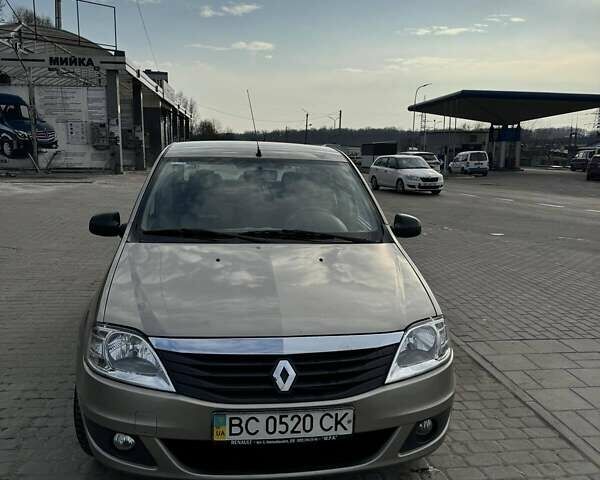 Сірий Рено Логан, об'ємом двигуна 1.6 л та пробігом 137 тис. км за 5300 $, фото 1 на Automoto.ua