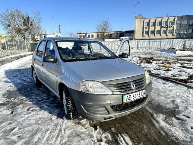 Сірий Рено Логан, об'ємом двигуна 1.4 л та пробігом 203 тис. км за 4000 $, фото 1 на Automoto.ua