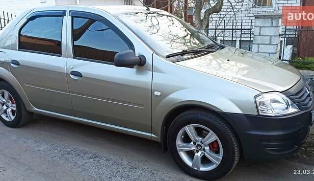 Сірий Рено Логан, об'ємом двигуна 1.4 л та пробігом 93 тис. км за 7000 $, фото 1 на Automoto.ua