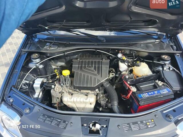 Серый Рено Логан, объемом двигателя 1.4 л и пробегом 59 тыс. км за 4500 $, фото 1 на Automoto.ua