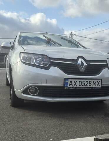 Рено Логан 2013 у Харкові на Automoto.ua Сірий Рено Логан, об'ємом двигуна 1.15 л та пробігом 265 тис. км за 4500 $, фото 1 на Automoto.ua