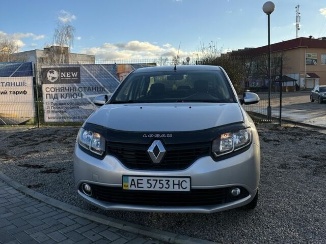 Серый Рено Логан, объемом двигателя 1.1 л и пробегом 131 тыс. км за 4700 $, фото 1 на Automoto.ua