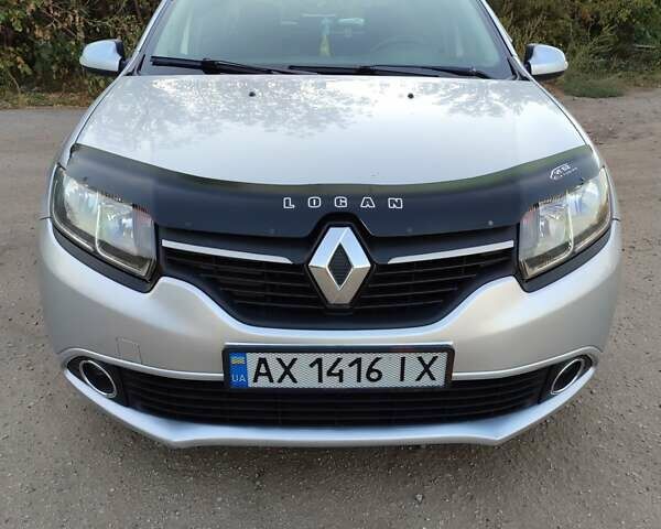 Серый Рено Логан, объемом двигателя 1.2 л и пробегом 150 тыс. км за 5700 $, фото 1 на Automoto.ua