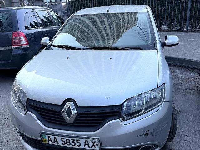 Серый Рено Логан, объемом двигателя 1.5 л и пробегом 168 тыс. км за 5600 $, фото 1 на Automoto.ua