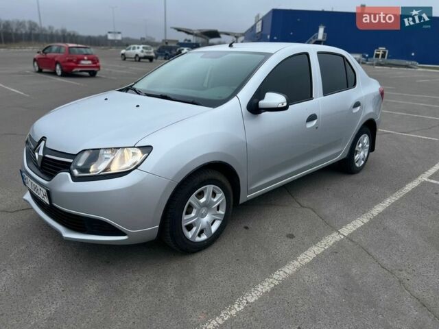 Серый Рено Логан, объемом двигателя 1.15 л и пробегом 235 тыс. км за 7200 $, фото 1 на Automoto.ua