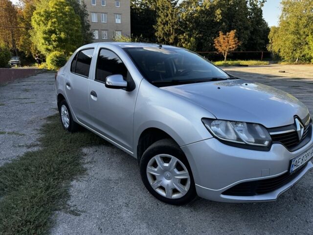 Сірий Рено Логан, об'ємом двигуна 1.1 л та пробігом 305 тис. км за 6002 $, фото 1 на Automoto.ua